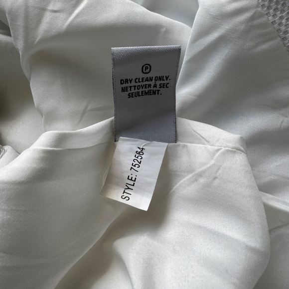 RW&CO - White, Blue and Red Floral Strapless Dress - Picture 10 of 11